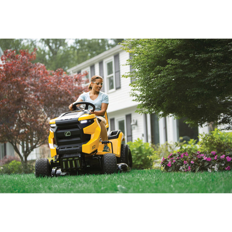 Cub Cadet XT1 LT42 IntelliPOWER®
